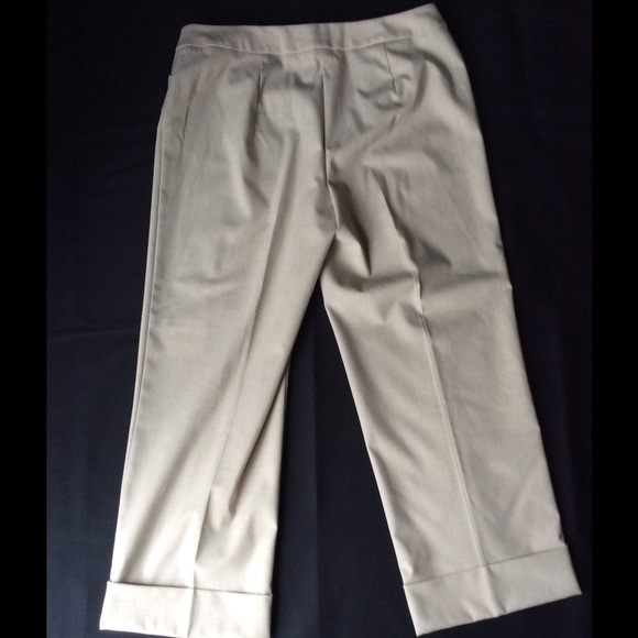 Chico's Crop Cuffed Dress Pants Size 0 - Picture 3 of 4
